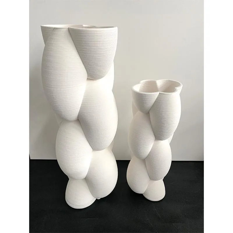 3D Printed Porcelain Vase - Short Wave (29.5cm)