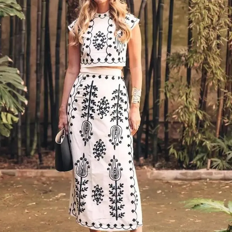 Chic Printed Two-Piece Dress for Vacation Getaways